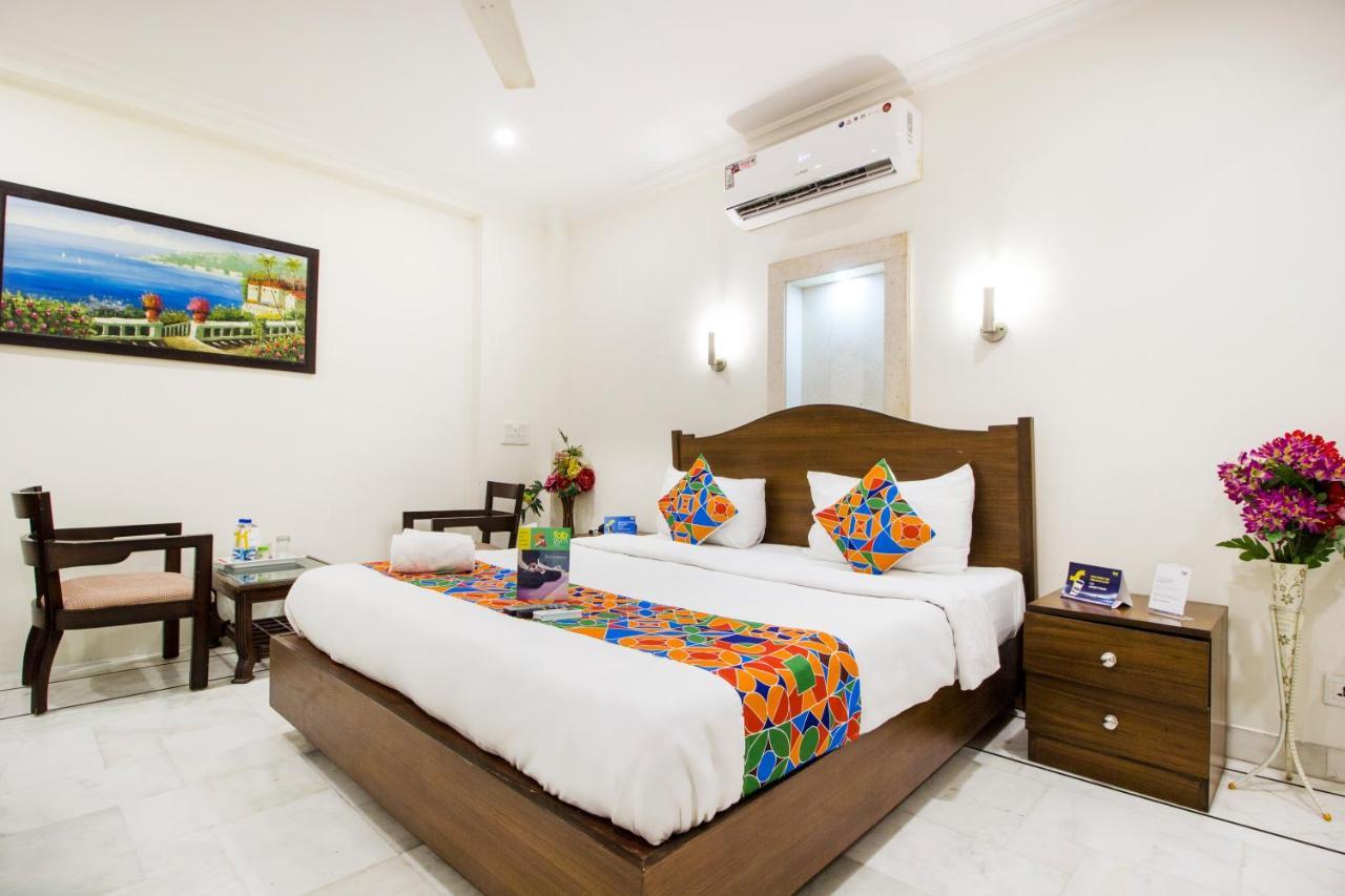 Fabhotel Namaste Bnb & Service Apartments Vasant Vihar Neu-Delhi Exterior foto