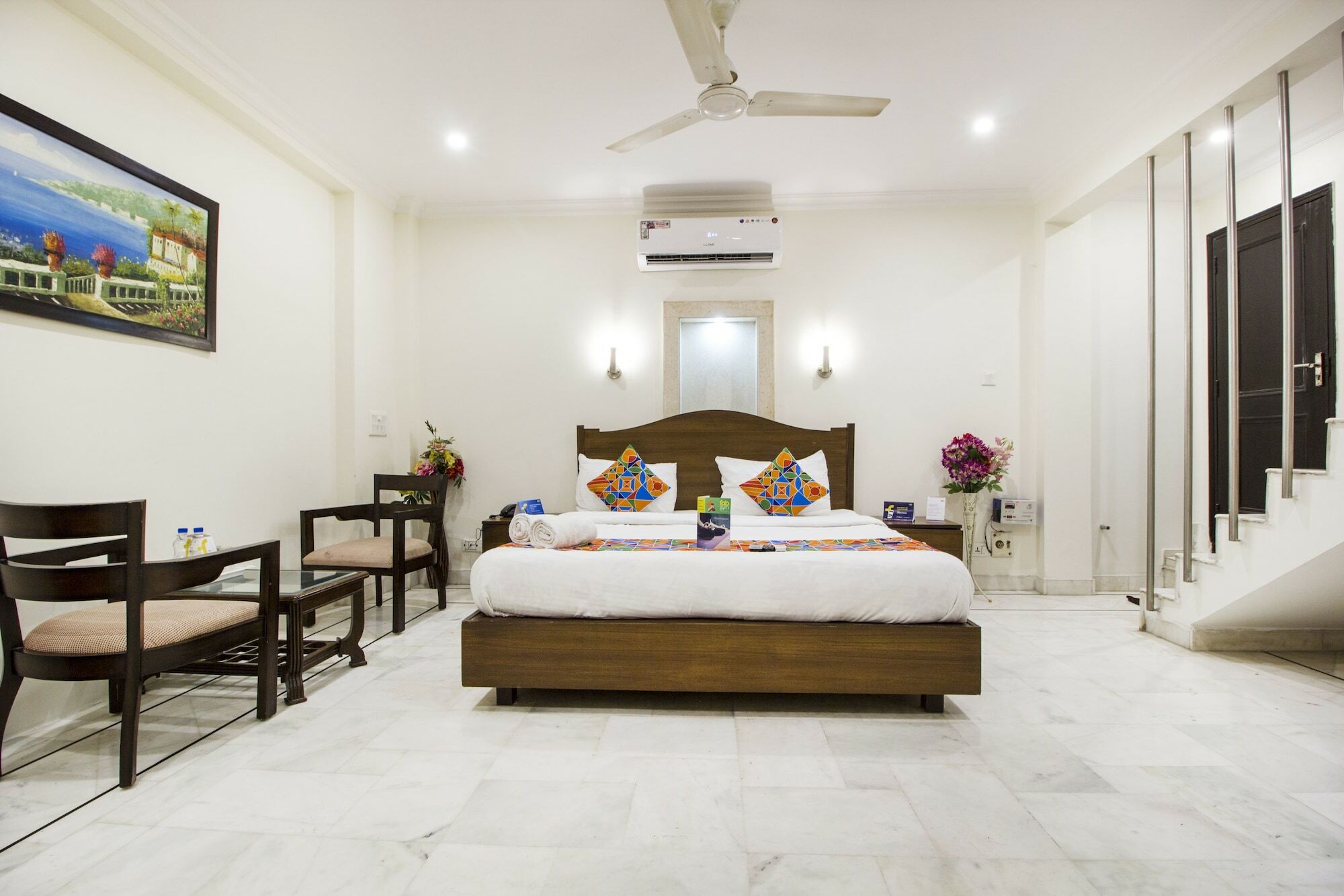 Fabhotel Namaste Bnb & Service Apartments Vasant Vihar Neu-Delhi Exterior foto